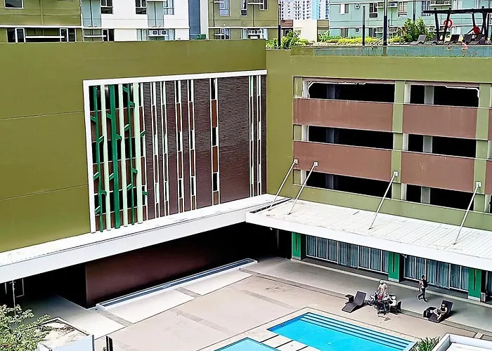 Apartment 1414t4 Avida Riala It Park New Furnished Queen Bed *